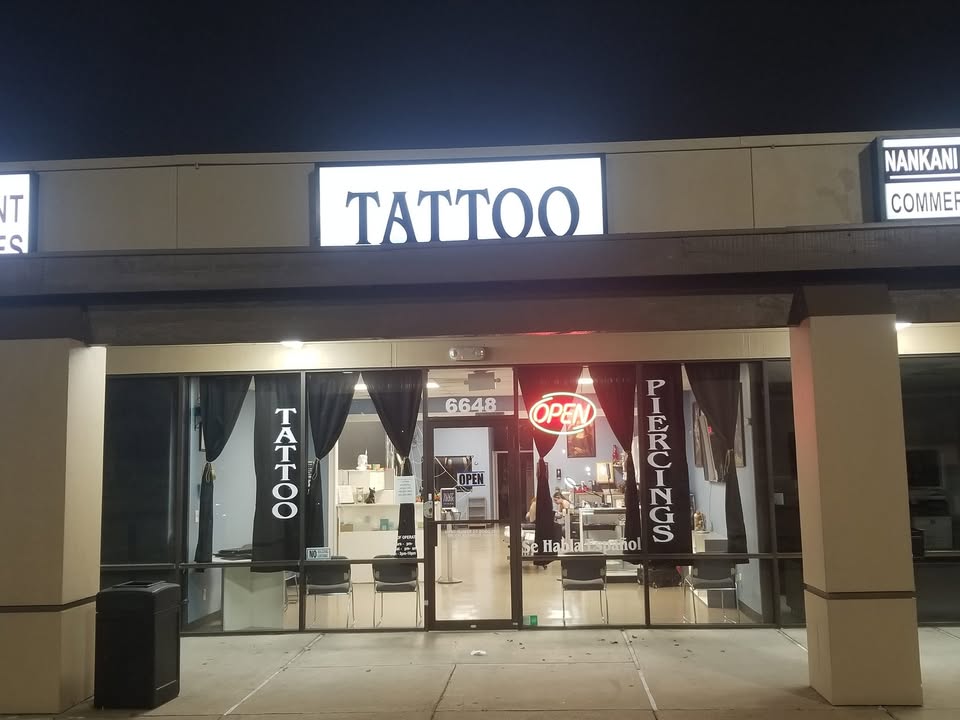 Black Diamond Tattoos cover photo