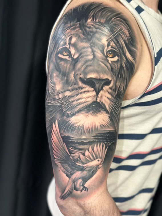 Aces and Eights Tattoo, tattoo shop in Lakewood, WA