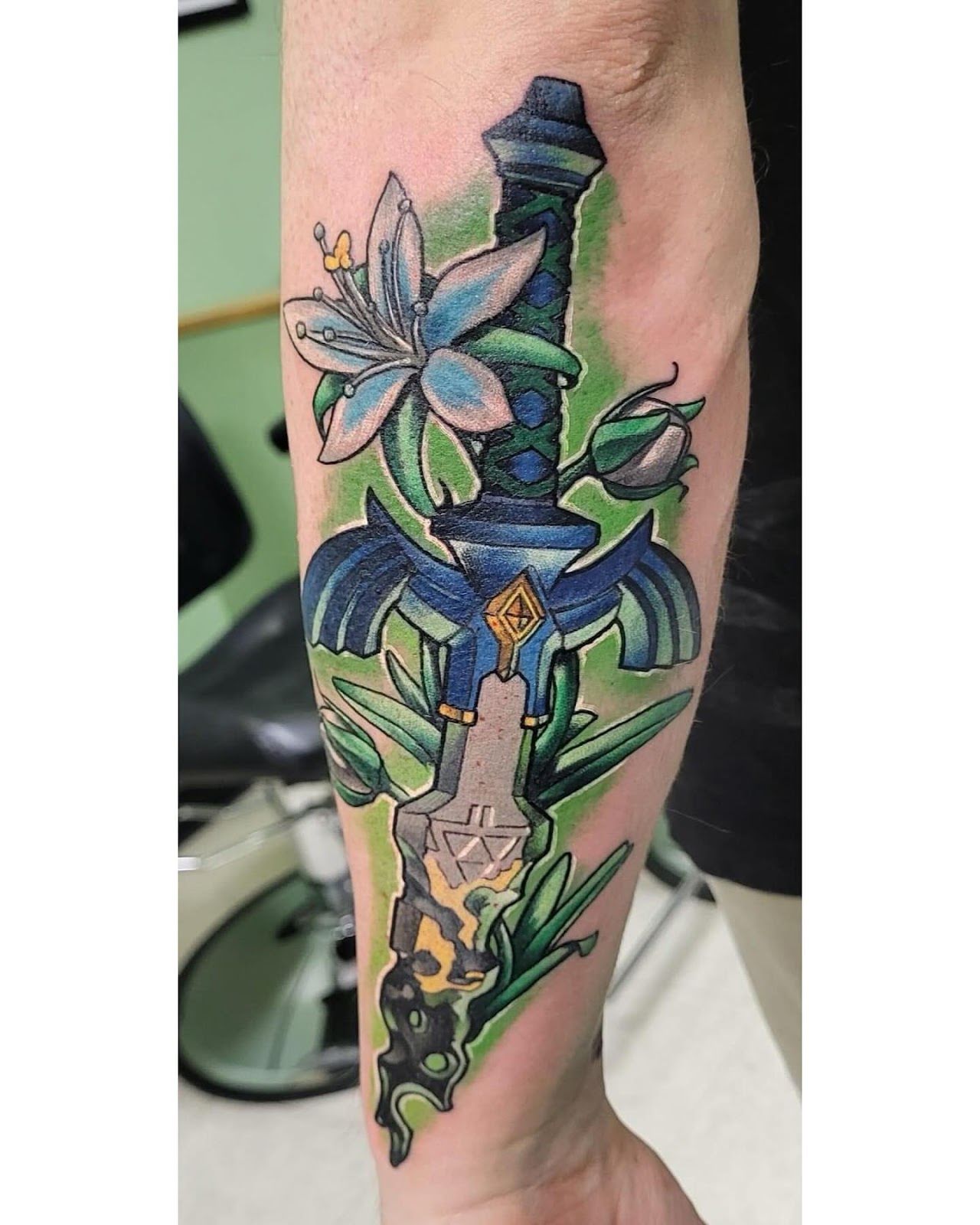 Bloodmoon Collective: Tattoo & Fine Art, tattoo shop in East Greenbush, NY
