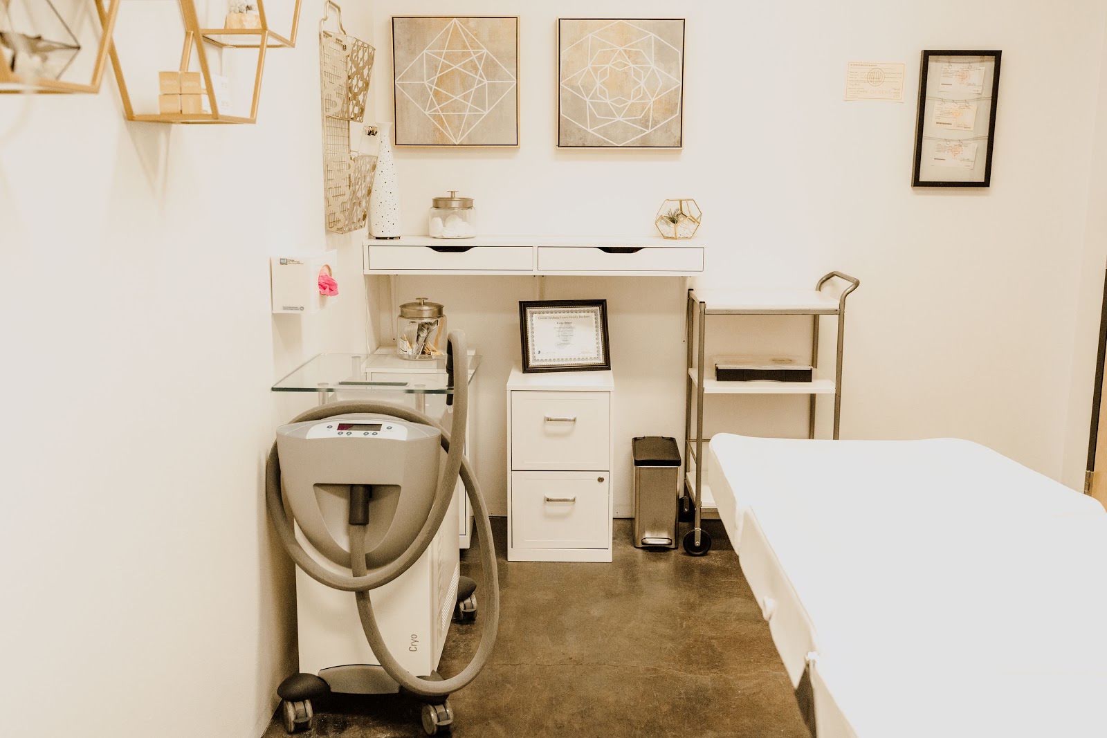 Fade Out Tattoo Removal, tattoo shop in Bend, OR