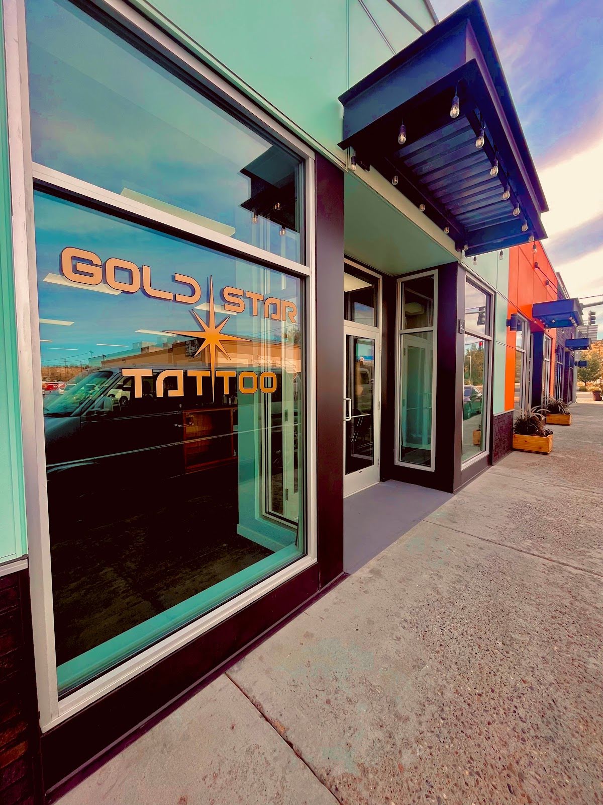 Gold Star Tattoo, tattoo shop in Madras, OR