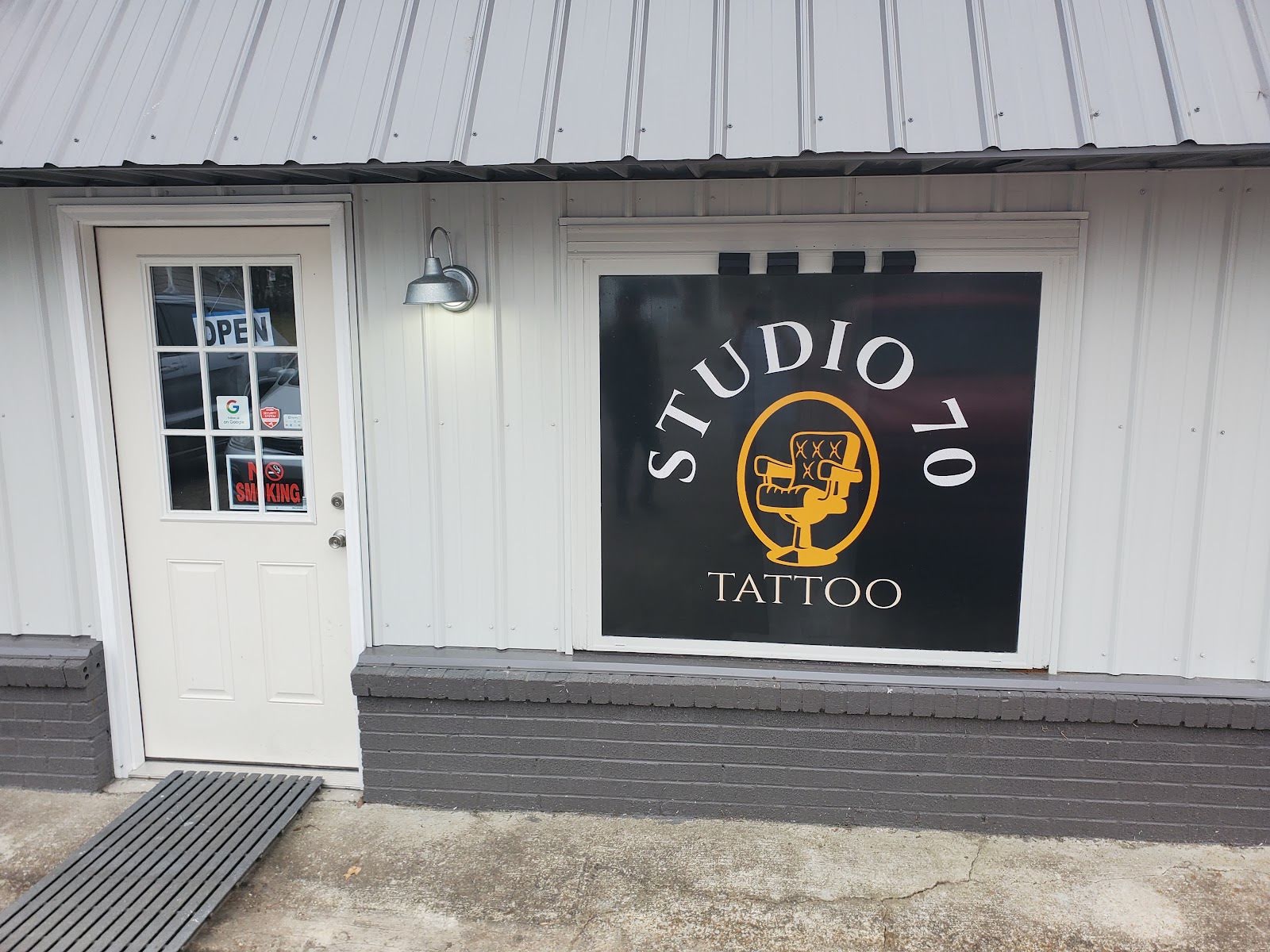 Studio 70 tattoo LLC, tattoo shop in McEwen, TN