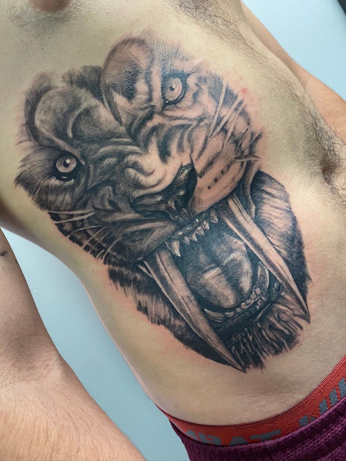 heART SYNERGY Studios, tattoo shop in Livonia, MI
