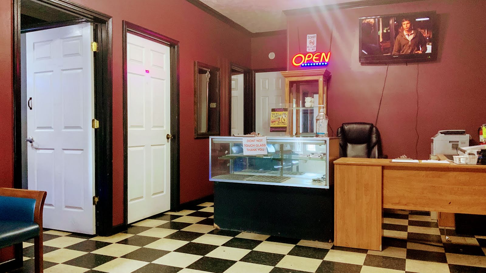 Dark Dimensionz, tattoo shop in Jackson, MS