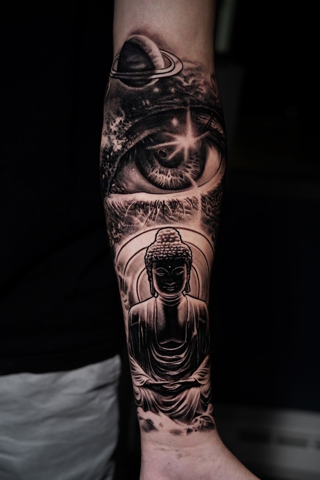 Vivid Colors Gallery, tattoo shop in Bethesda, MD