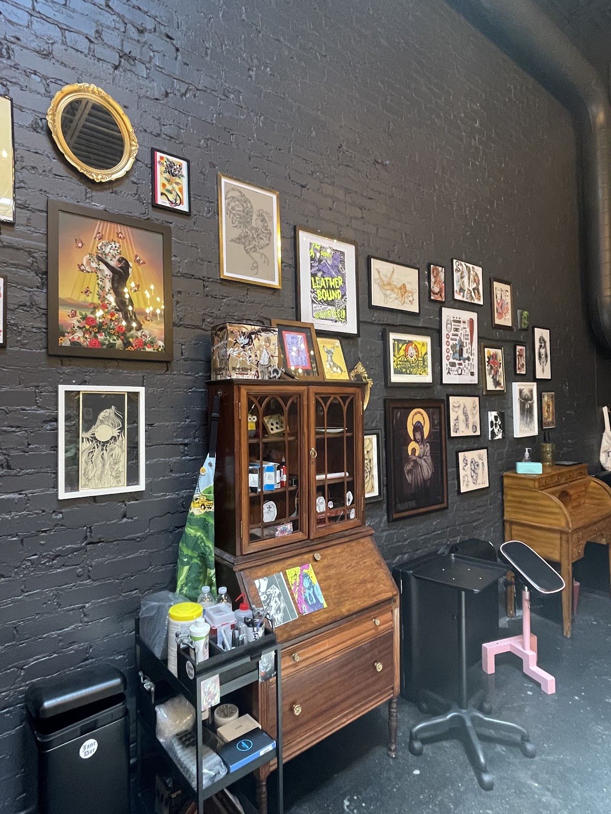 Jane Doe, tattoo shop in Dallas, TX