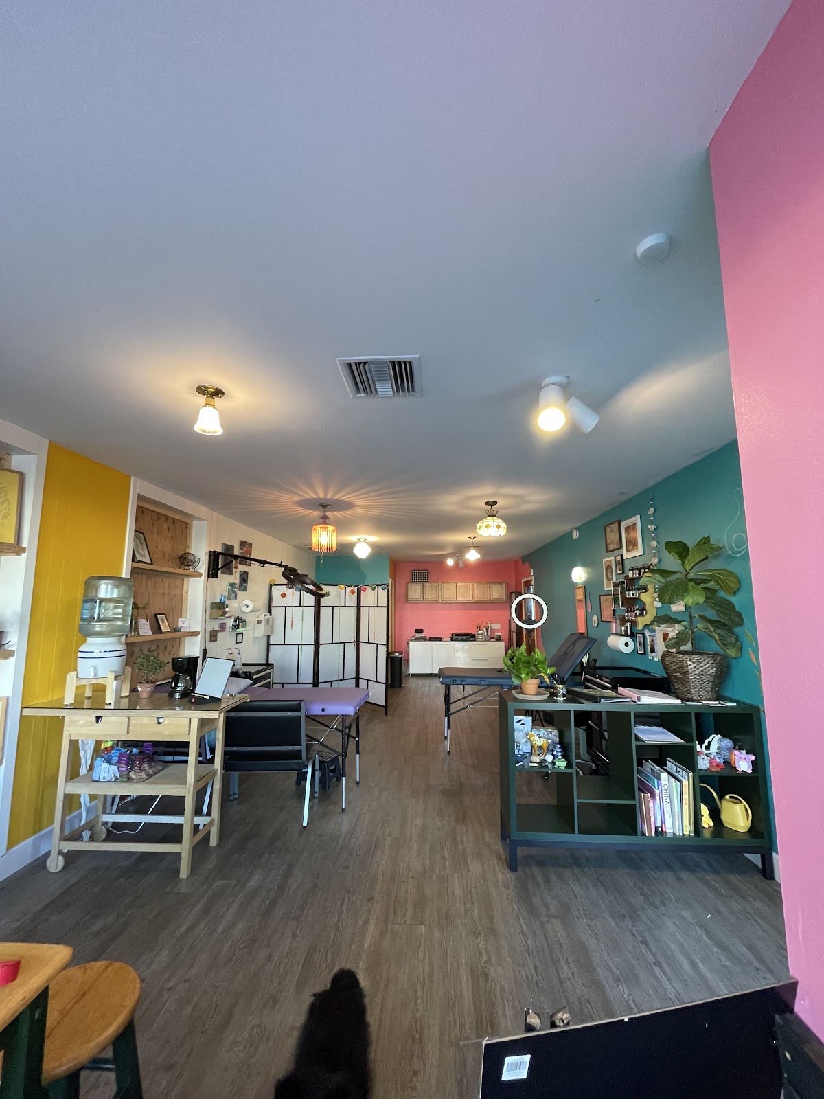 Aunties' Arts & Tats, tattoo shop in Milwaukie, OR
