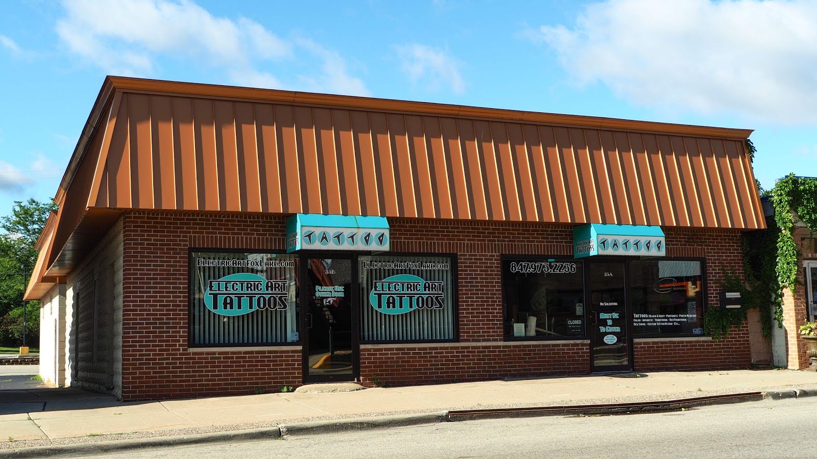 Electric Art Tattoos, tattoo shop in Fox Lake, IL
