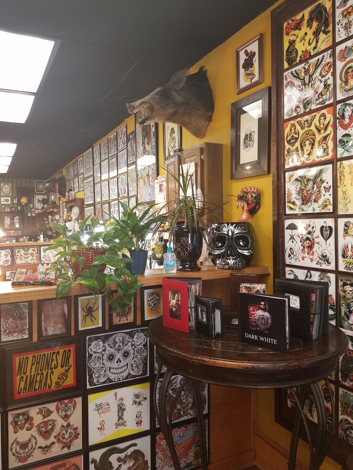 Death Or Glory Tattoo Parlour, tattoo shop in Gainesville, FL