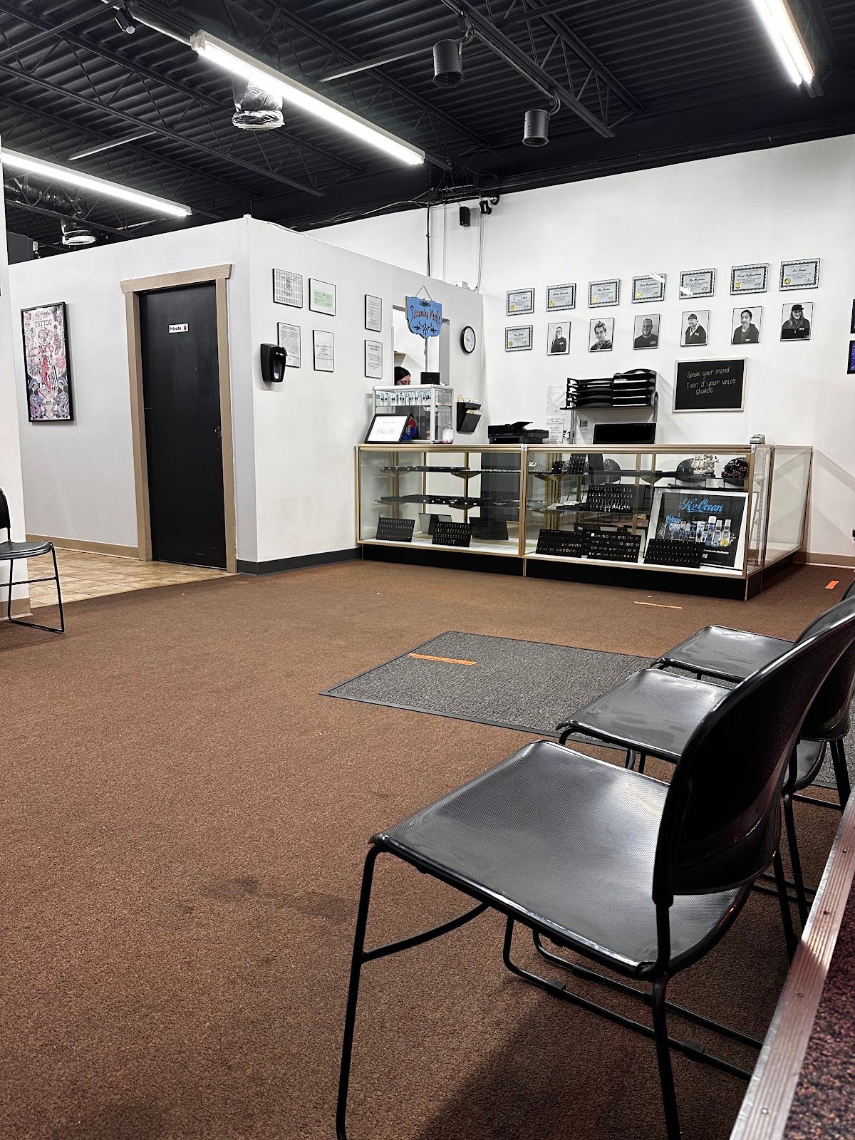 Screaming Needle Tattoo & Body Piercing Studios, tattoo shop in Wyoming, MI