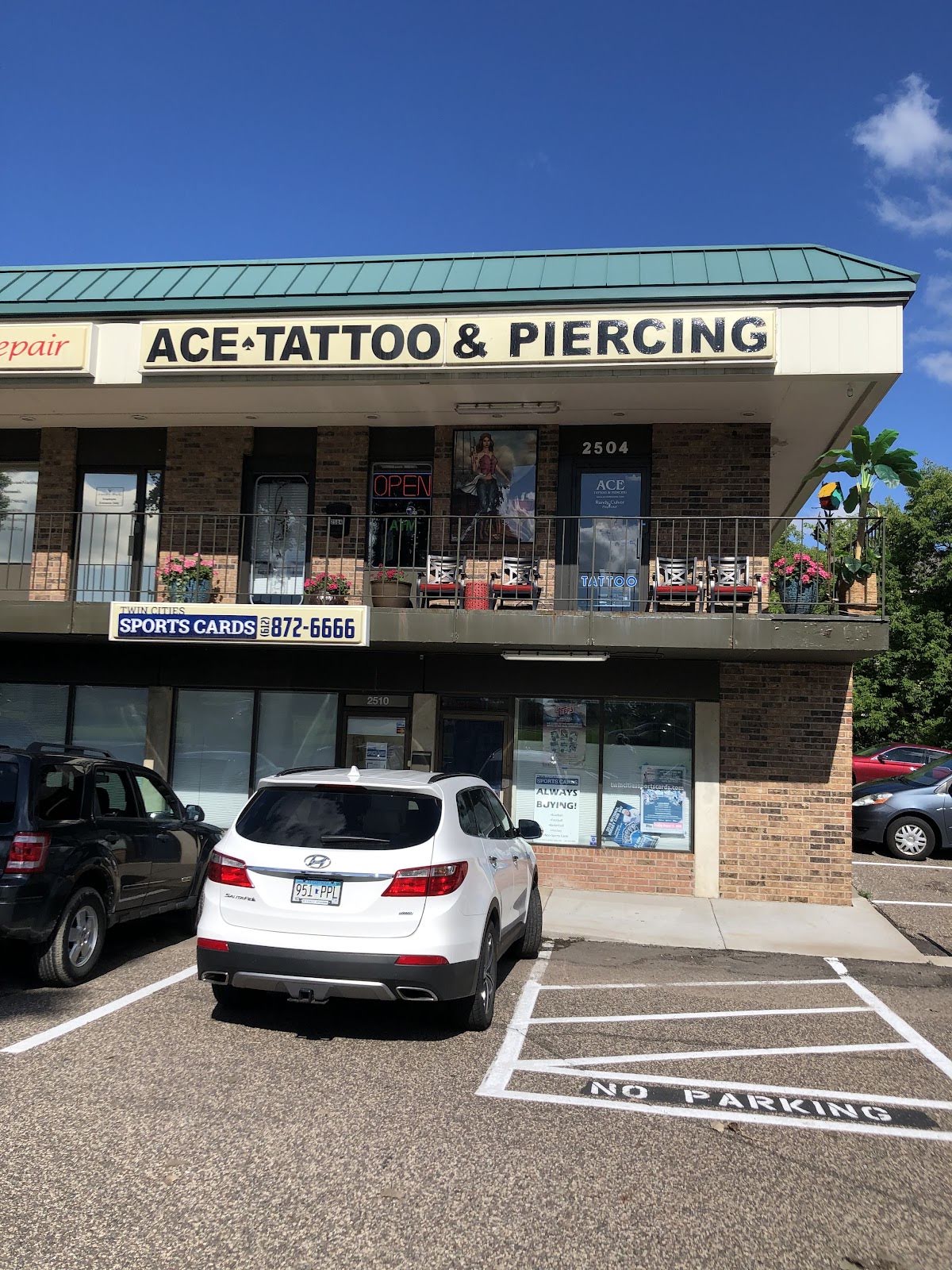 Ace Tattoo & Piercing, tattoo shop in Golden Valley, MN