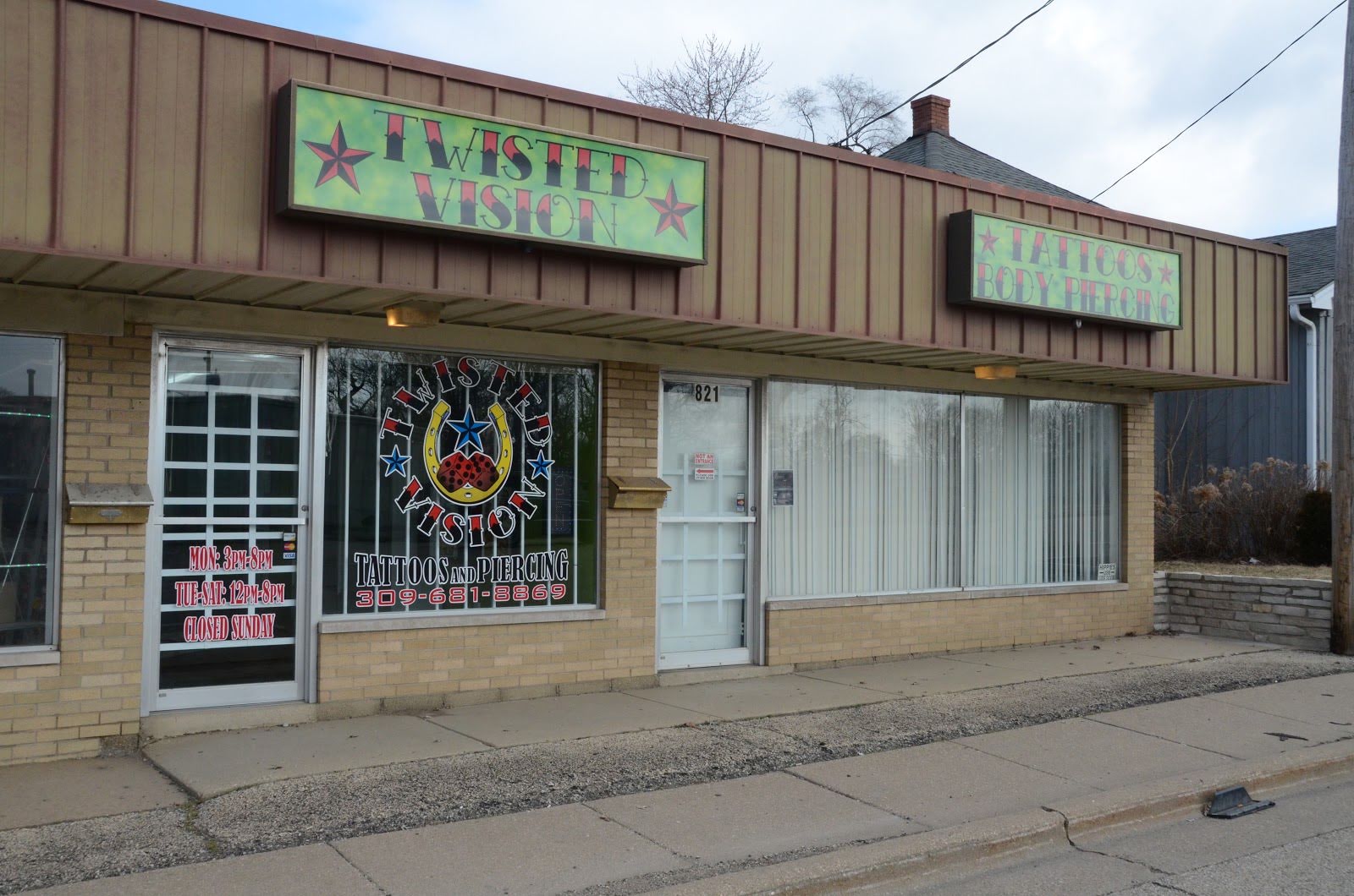 Twisted Vision Inc, tattoo shop in Peoria Heights, IL