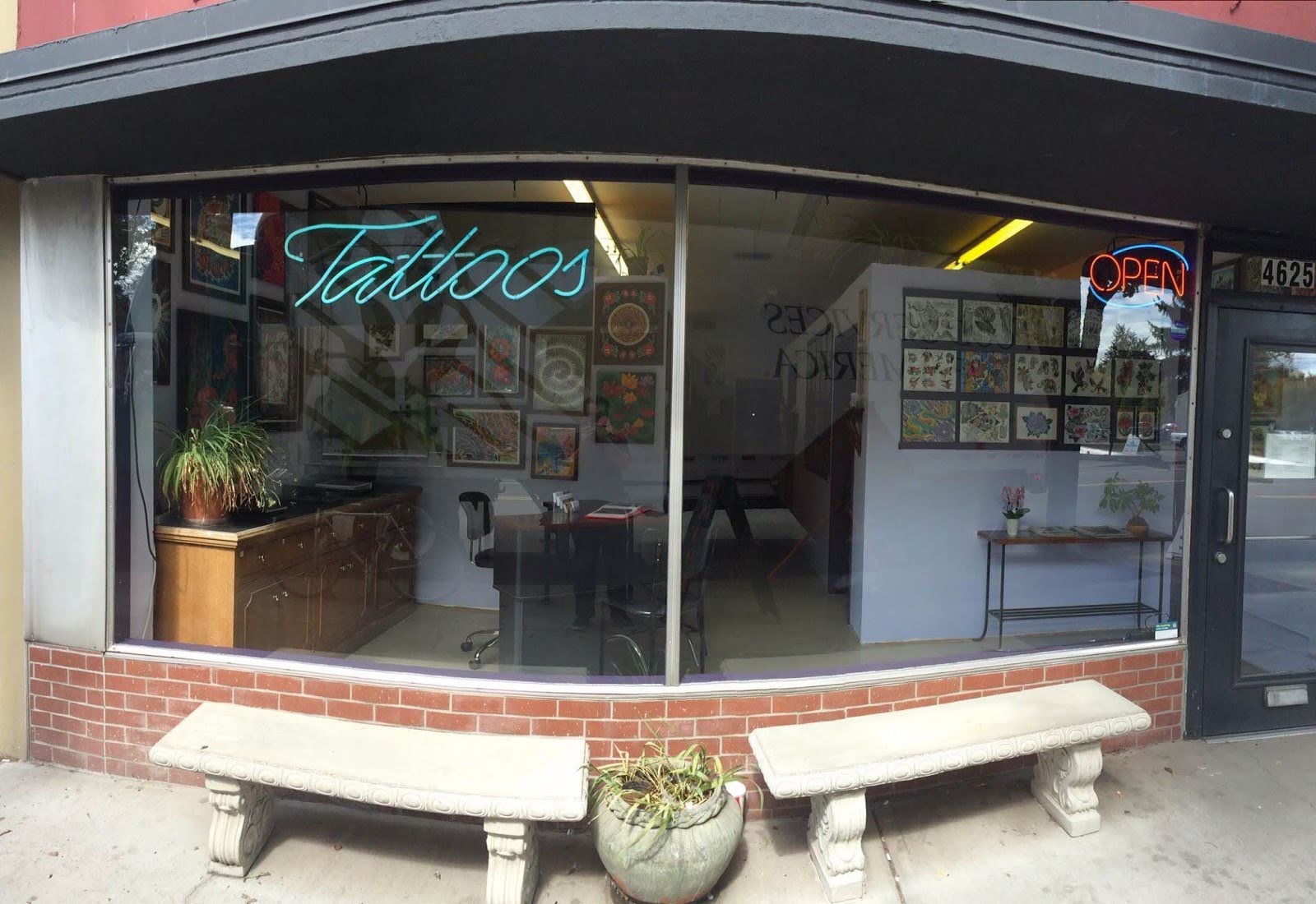 Tattoos On Woodstock, tattoo shop in Portland, OR