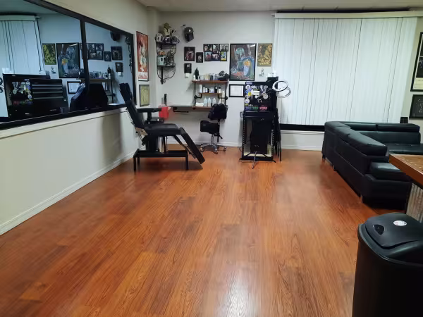 The Center Street Parlour, tattoo shop in Greenwood, AR